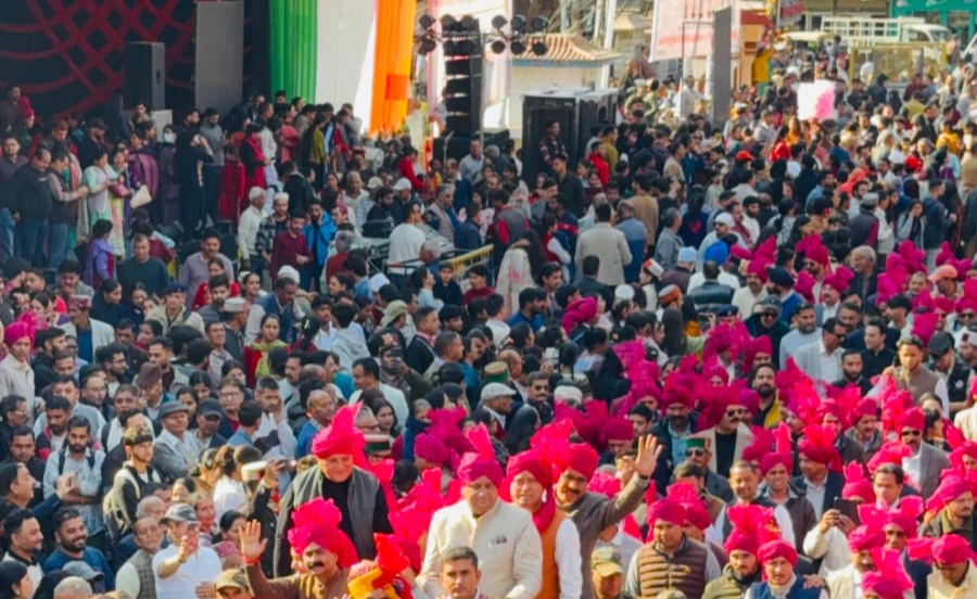 अंतरराष्ट्रीय मंडी महाशिवरात्रि महोत्सव:जलेब के साथ छोटी काशी में देवी-देवताओं का महाकुंभ शुरू।