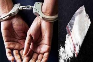 Shimla:ढली गेस्ट हाउस के कमरे में युवक से पकड़ा चिट्टा।