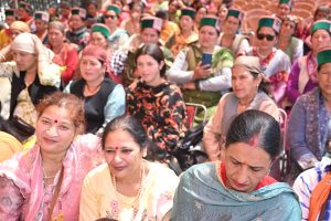 आरोप:जनआक्रोश रैली से घबरा गई सरकार,महिलाओं को शिमला पहुंचने से रोकने के लिए किया प्रशासन का दुरुपयोग:रीना कश्यप।