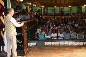 मुख्यमंत्री ने टिकेंद्र पंवर की पुस्तक का किया विमोचन।