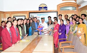 प्रदेश सरकार विद्यार्थियों को उच्च शिक्षा के लिए एक प्रतिशत ब्याज पर दे रही ऋण सुविधा:मुख्यमंत्री।