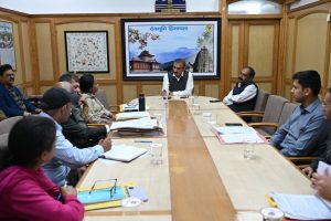 प्रदेश सरकार ने हिमकेयर योजना के बकाया भुगतान के लिए जारी किए 100 करोड़ रुपये।