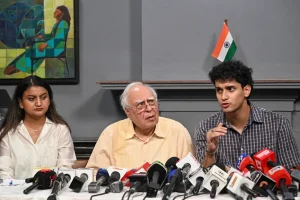 कॉकरोच जनता पार्टी (CJP) ने केंद्र सरकार पर वादाखिलाफी का आरोप लगाते हुए दोबारा आंदोलन की दी चेतावनी।