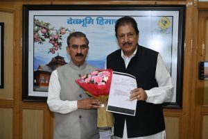 कांग्रेस नेता राम लाल ठाकुर ने नैना देवी जी और जुखाला महाविद्यालयों में संकाय बहाली पर मुख्यमंत्री का जताया आभार।