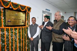 CM ने अत्याधुनिक 3-टेस्ला एमआरआई मशीन का किया शुभारंभ।