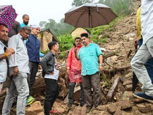 बोह घाटी के प्रभावित परिवारों को सरकार करेगी हर संभव सहायता प्रदान:मुख्यमंत्री।